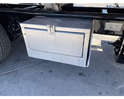 MACK CXU613 PINNACLE Vehicle For Sale