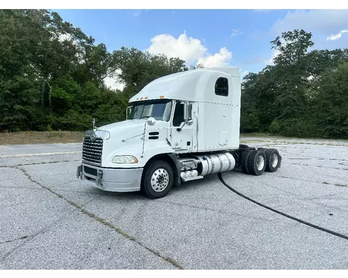 MACK CXU613 Pinnacle Complete Vehicle