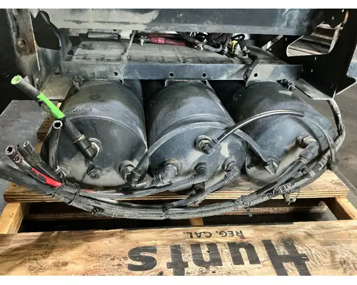 MACK CXU613T Air Tank