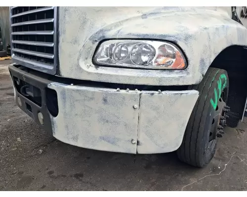 MACK CXU613T Bumper Assembly, Front