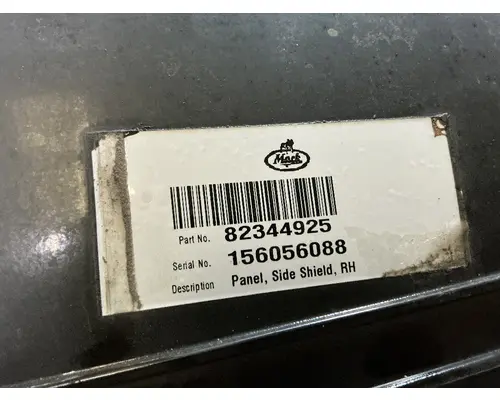 MACK CXU613T CabSleeper Fairing