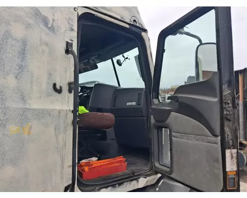 MACK CXU613T Door Assembly, Front