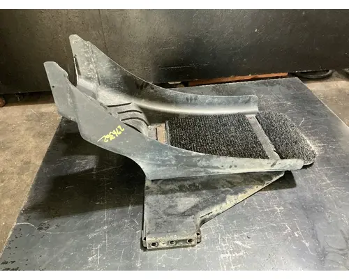 MACK CXU613T Fender Extension