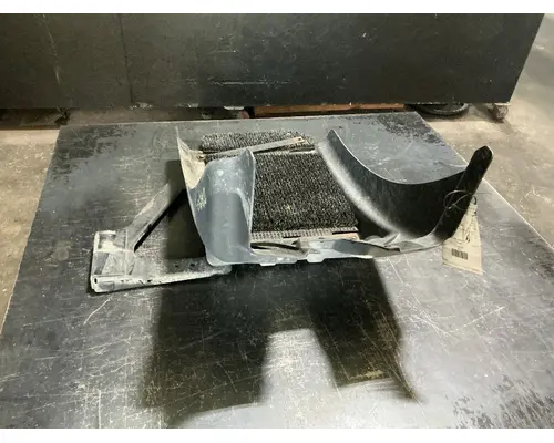 MACK CXU613T Fender Extension