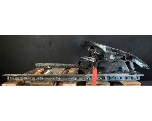 MACK CXU613T Fifth Wheel