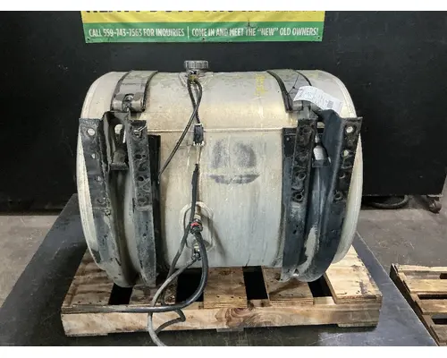 MACK CXU613T Fuel Tank