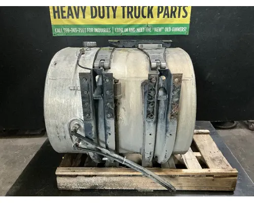 MACK CXU613T Fuel Tank