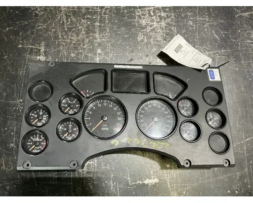 MACK CXU613T Instrument Cluster