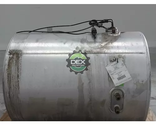 MACK CXU613 2341 fuel tank