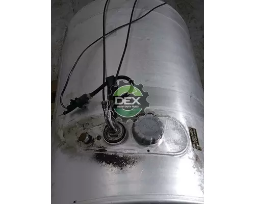 MACK CXU613 2341 fuel tank