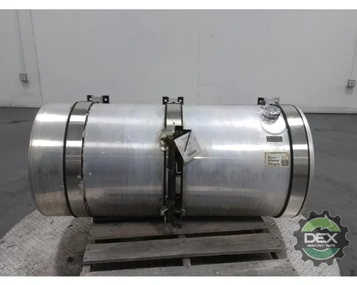 MACK CXU613 2341 fuel tank OEM# 21792791 in Advance, NC #725417 nyao_ya様専用