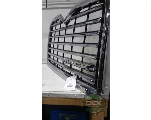 MACK CXU613 8231 radiator grille