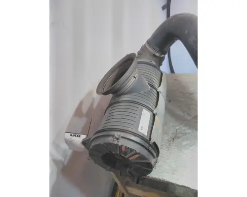 MACK CXU613 AIR CLEANER