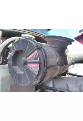 MACK CXU613 AIR CLEANER