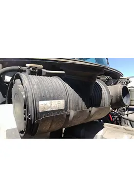 MACK CXU613 AIR CLEANER