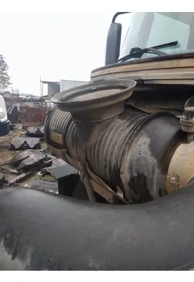 MACK CXU613 AIR CLEANER