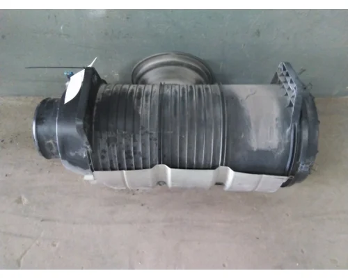 MACK CXU613 AIR CLEANER