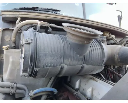 MACK CXU613 AIR CLEANER