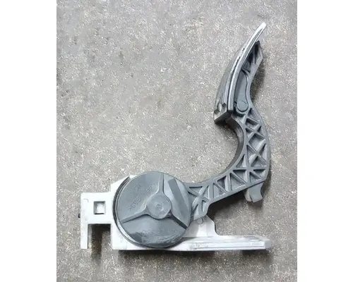 MACK CXU613 Accelerator Parts