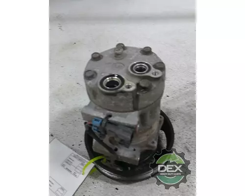 MACK CXU613 Air Conditioner Compressor