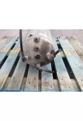 MACK CXU613 Air Tank