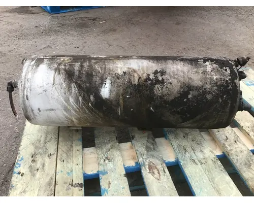 MACK CXU613 Air Tank