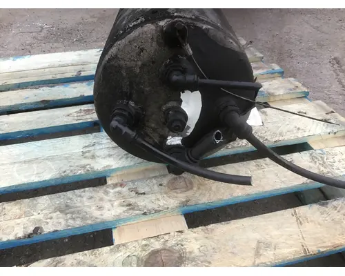 MACK CXU613 Air Tank