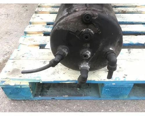 MACK CXU613 Air Tank