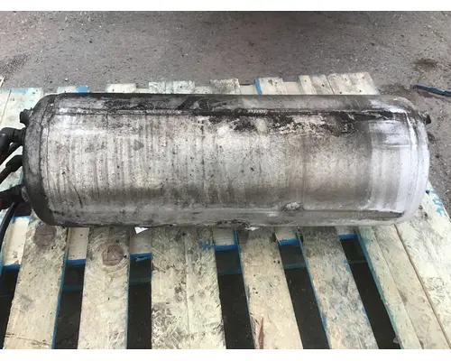 MACK CXU613 Air Tank