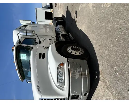 MACK CXU613 Auxiliary Power Unit