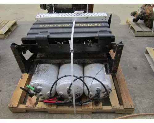MACK CXU613 BATTERY BOX