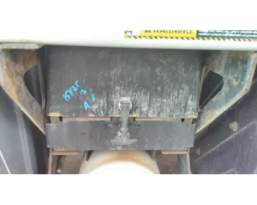 MACK CXU613 BATTERY BOX