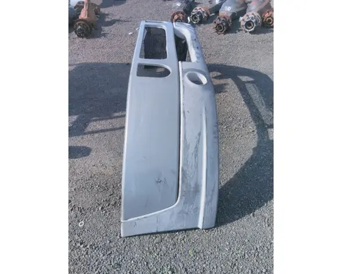 MACK CXU613 BUMPER ASSEMBLY, FRONT