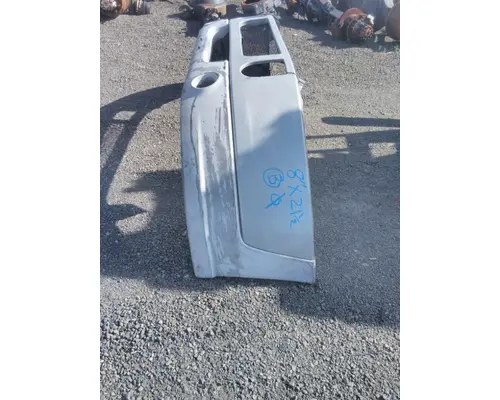 MACK CXU613 BUMPER ASSEMBLY, FRONT
