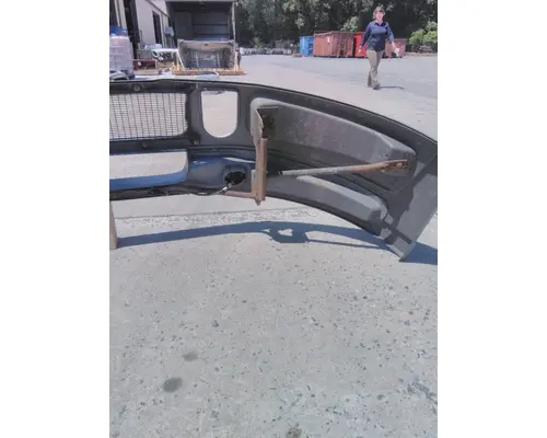 MACK CXU613 BUMPER ASSEMBLY, FRONT