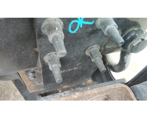 MACK CXU613 BUMPER BRACKET
