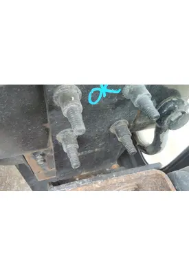 MACK CXU613 BUMPER BRACKET