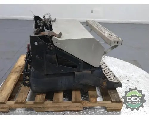 MACK CXU613 Battery Box