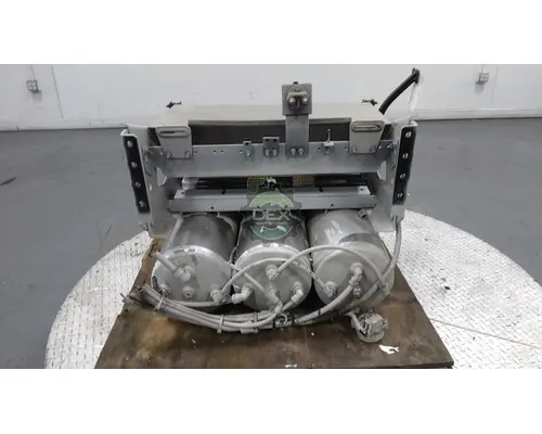 MACK CXU613 Battery Box