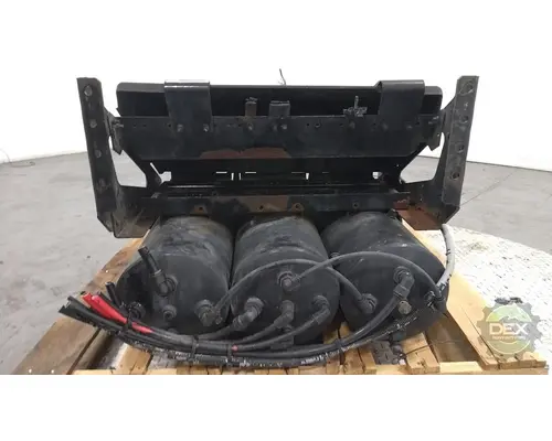 MACK CXU613 Battery Box