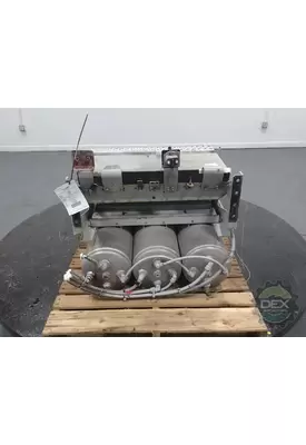 MACK CXU613 Battery Box