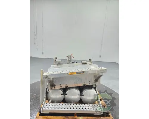 MACK CXU613 Battery Box