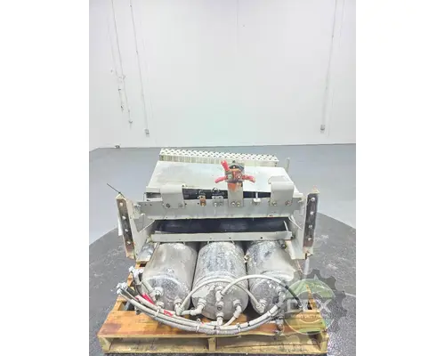 MACK CXU613 Battery Box