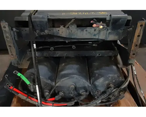 MACK CXU613 Battery Boxes