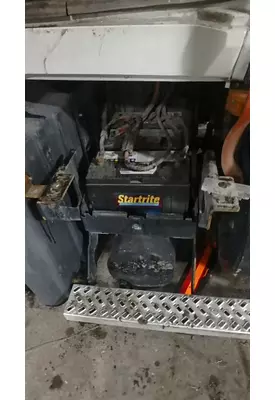 MACK CXU613 Battery Tray