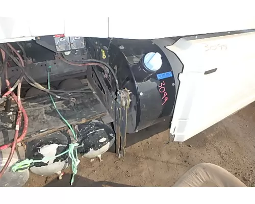 MACK CXU613 Battery Tray