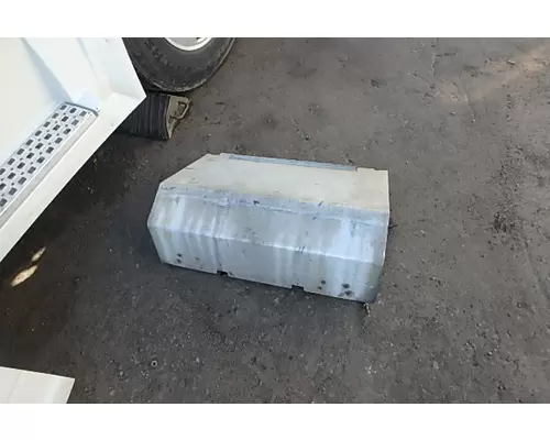 MACK CXU613 Battery Tray