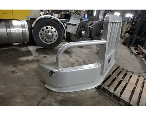 MACK CXU613 Bumper Assembly, Front