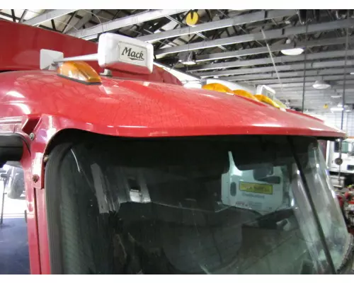 MACK CXU613 CAB CLIP