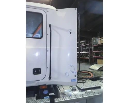 MACK CXU613 CAB EXTENSION